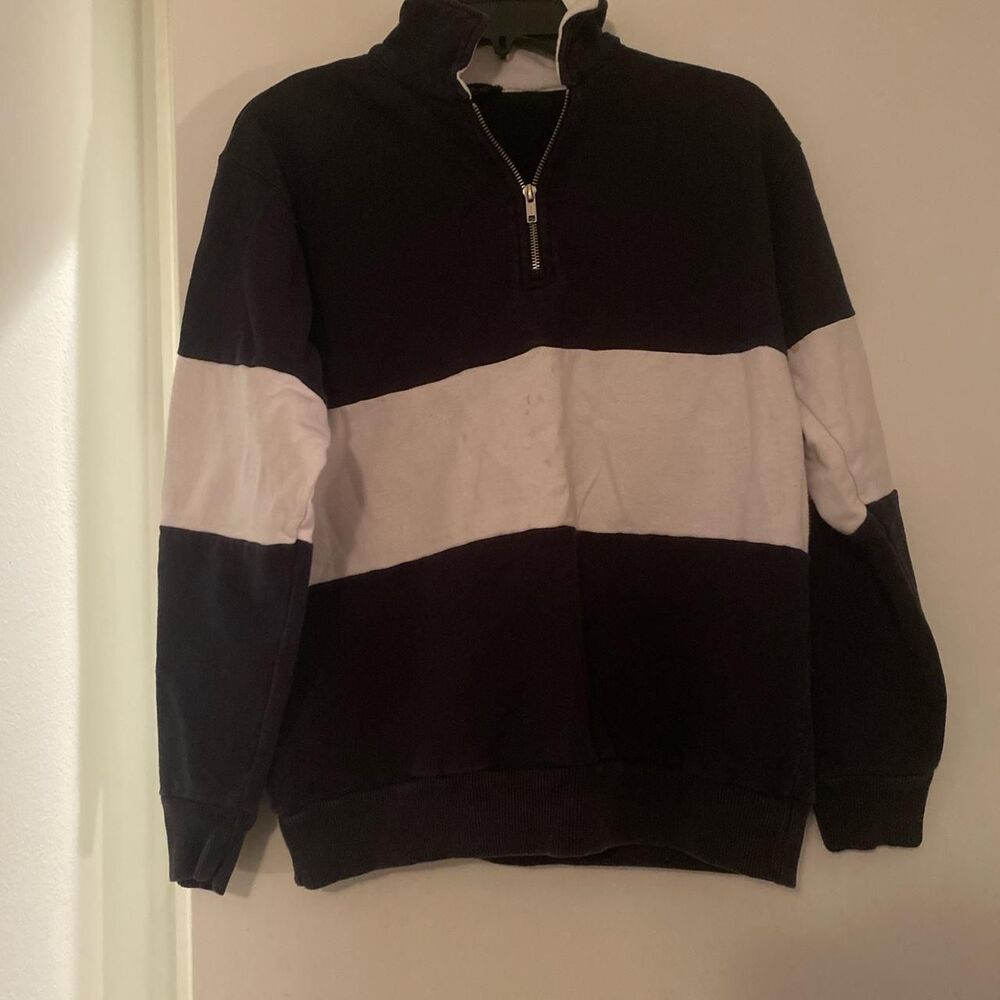 Brandy-melville Women's Navy and White Sweatshirt